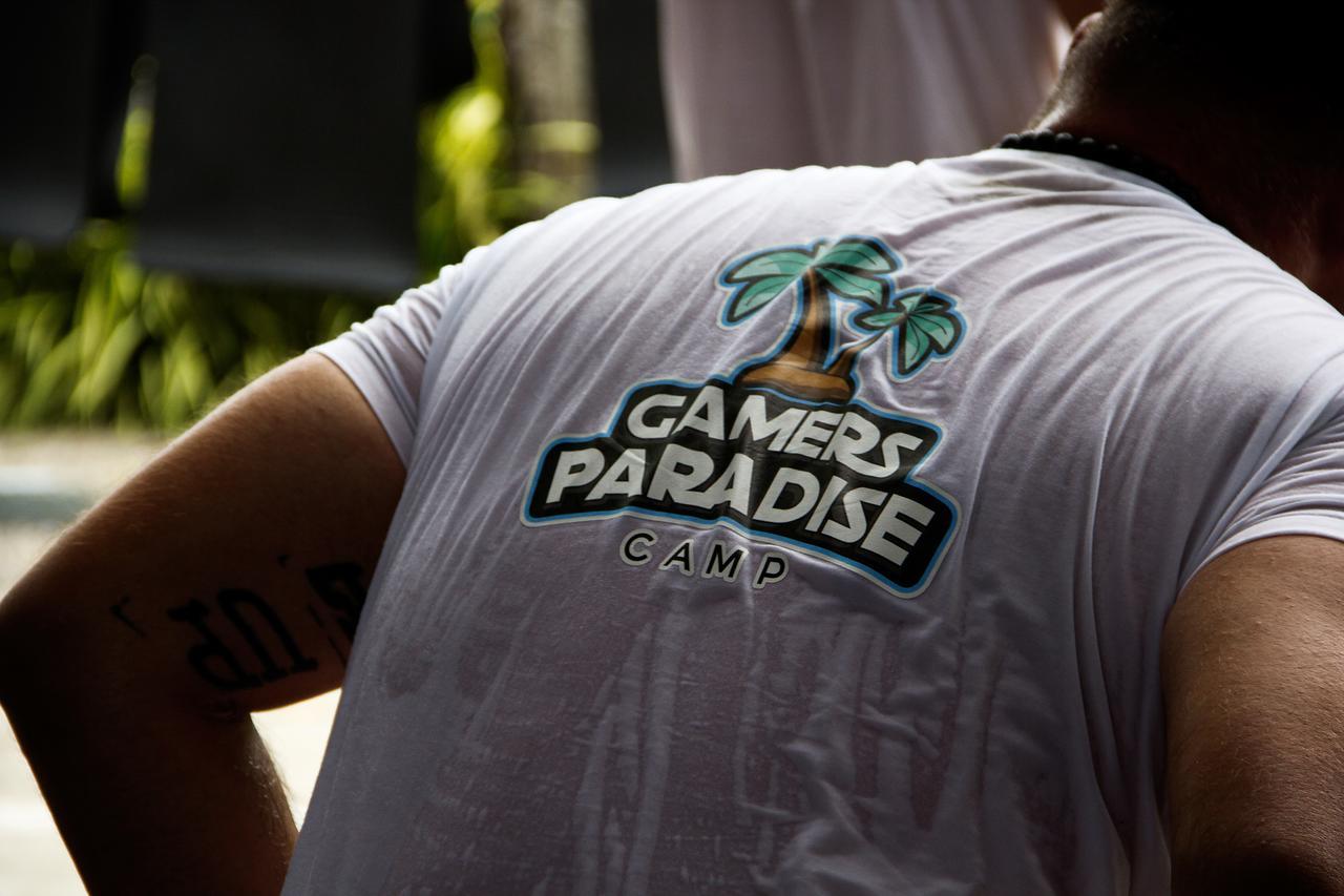 Gamers Paradise Hotel Чалонг Екстер'єр фото