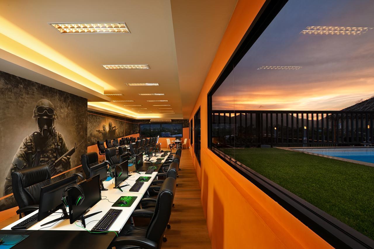 Gamers Paradise Hotel Чалонг Екстер'єр фото