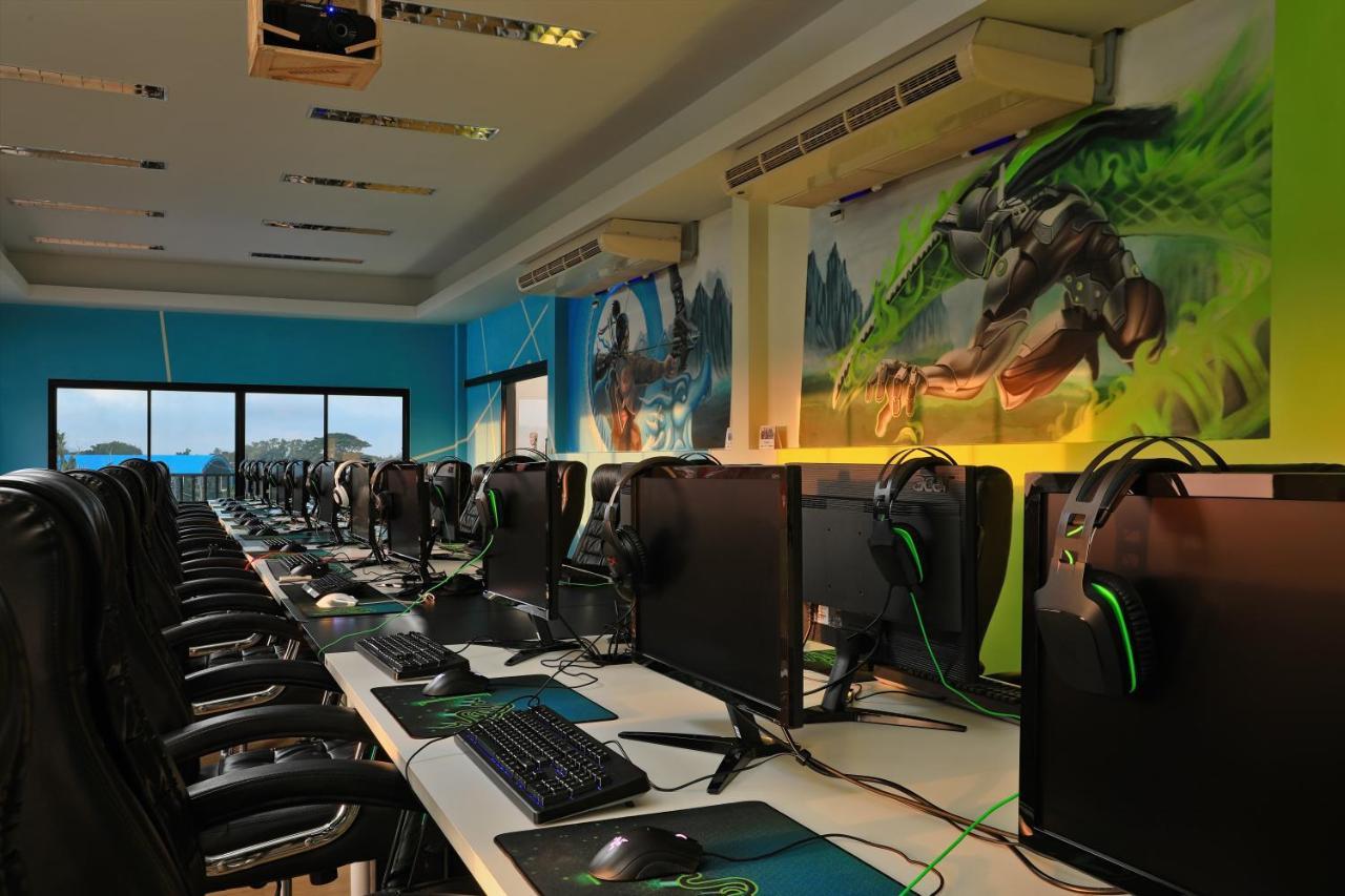 Gamers Paradise Hotel Чалонг Екстер'єр фото